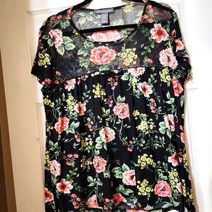 Kate & Mallory Pink Floral Short Sleeve Blouse Size Large Will Fit M/M